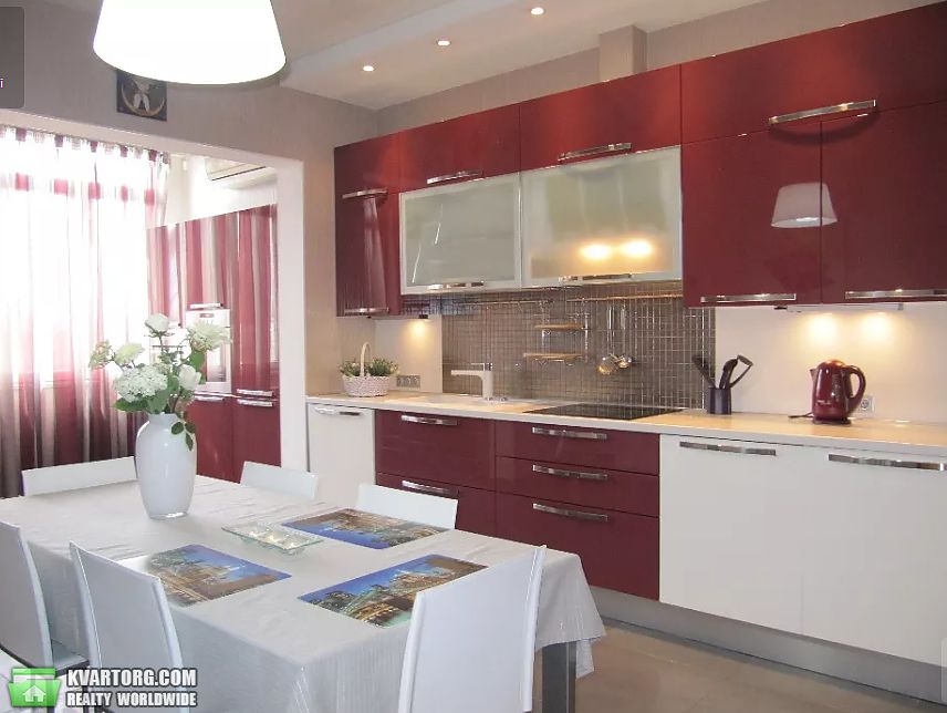 Rent out 3-room apartment. Киев,  Саксаганского — photo 1