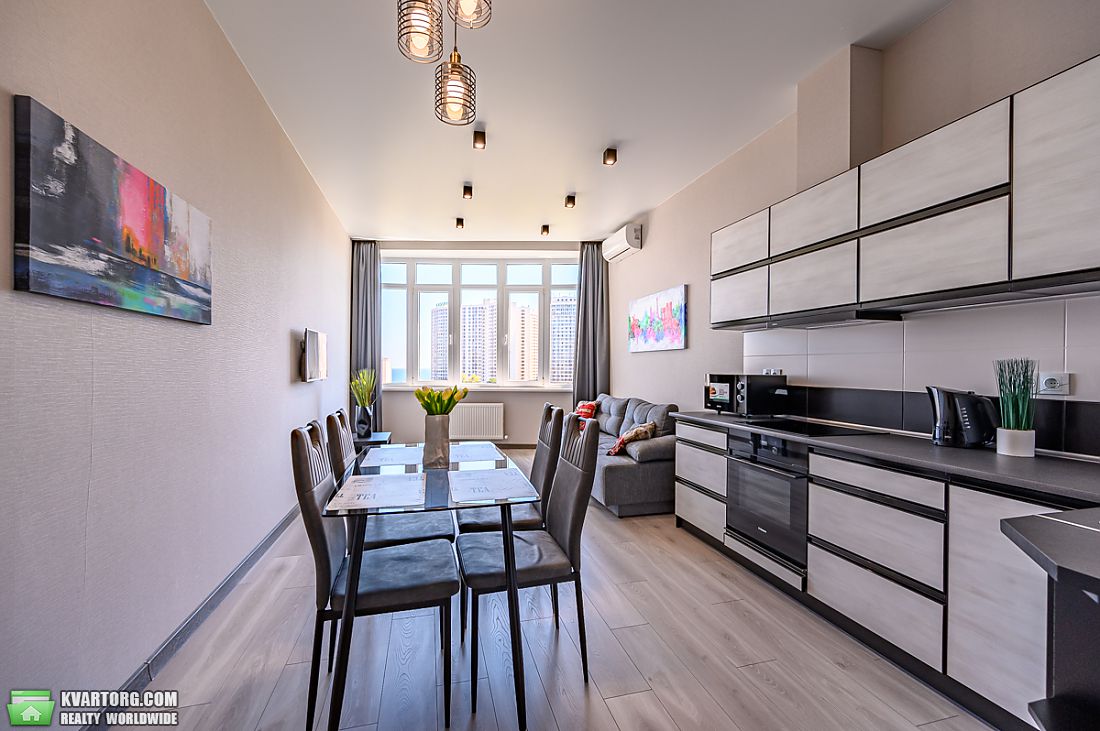 Rent out 2-room apartment. Одесса, аркадиевский — photo 1