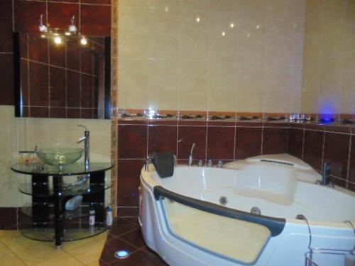 Rent out 3-room apartment. Одесса, Среднефонтанская — photo 4