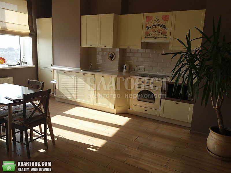 Rent out 2-room apartment. Киев,  Оболонская наб — photo 2