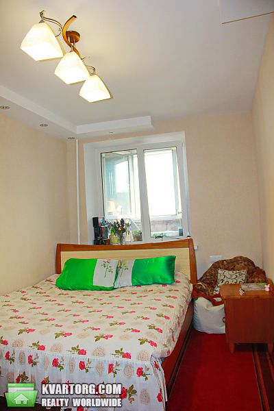 Sell 2-room apartment. Днепропетровск, 8-марта — photo 1
