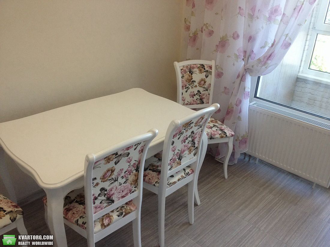 Rent out 1-room apartment. Киев,  Армянская — photo 2