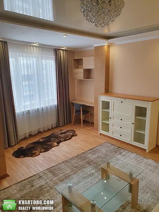 Rent out 2-room apartment. Львов, Скорини — photo 4