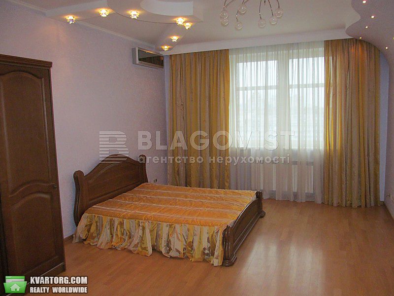 Rent out 4-room apartment. Киев,  Щорса — photo 5