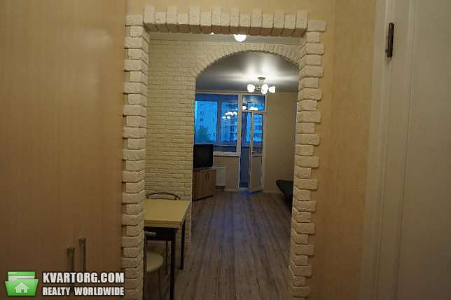 Rent out 1-room apartment. Киев,  Лобачевского — photo 1