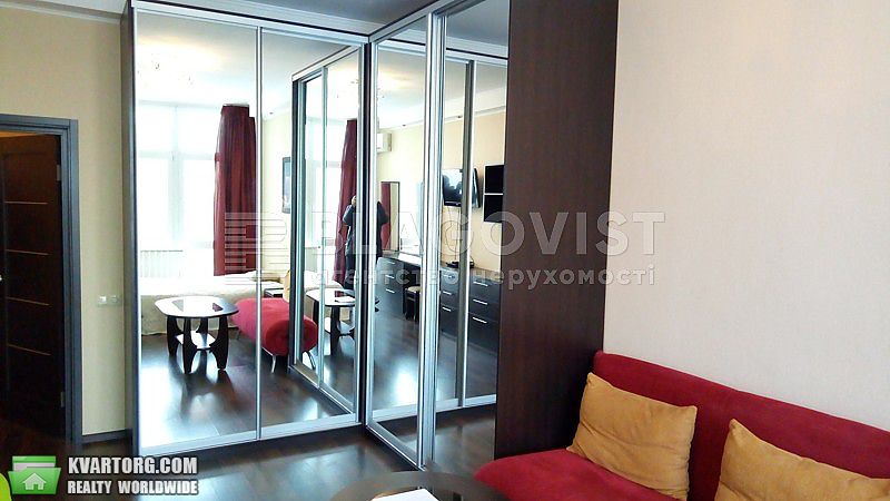 Rent out 1-room apartment. Киев,  Героев Сталинграда пр — photo 3