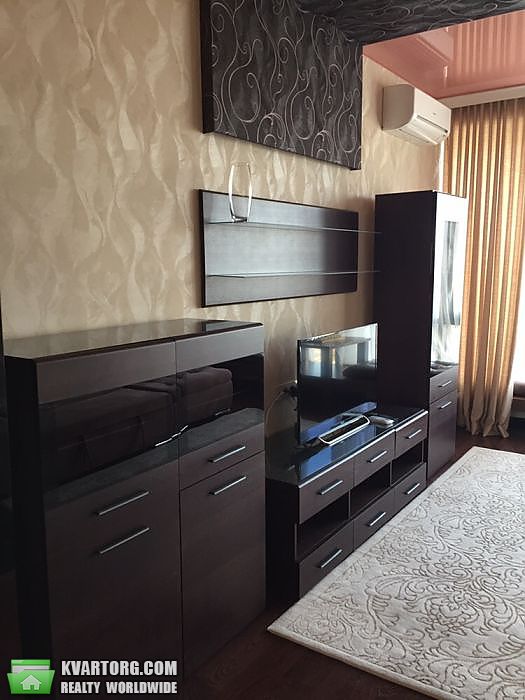 Rent out 2-room apartment. Киев,  Днепровская наб — photo 6