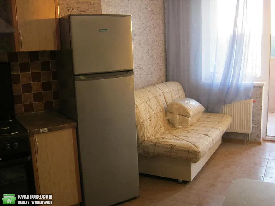 Rent out 5-room apartment. Киев,  Рижская — photo 3