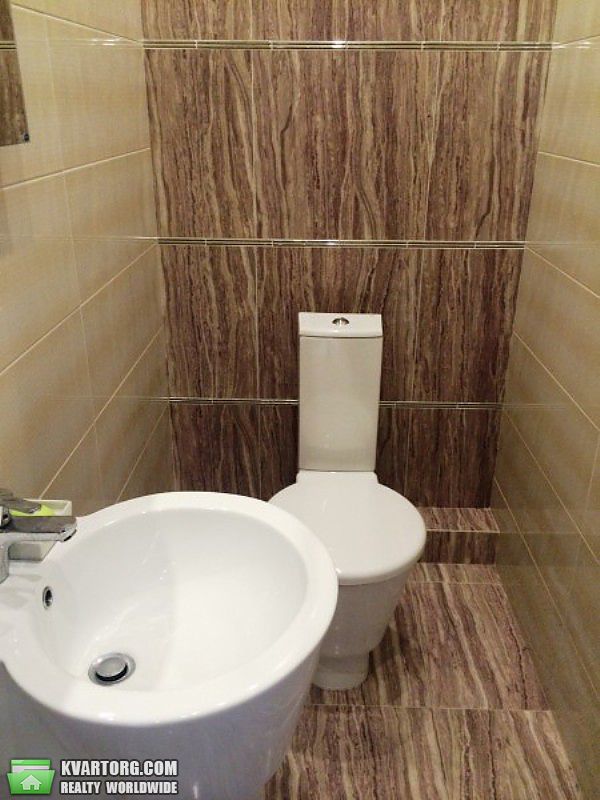 Rent out 2-room apartment. Киев,  Драгомирова — photo 8