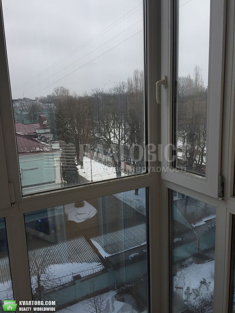 Rent out 2-room apartment. Киев,  Грушевского — photo 3