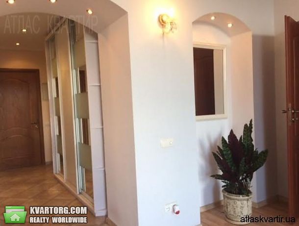 Rent out 2-room apartment. Киев,  Стрелецкая — photo 9