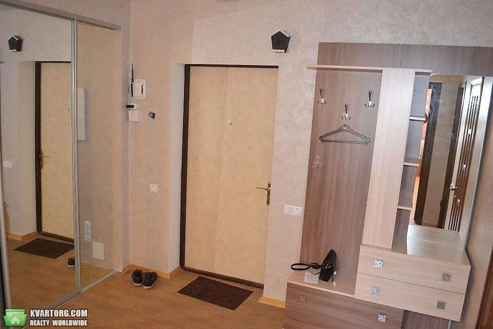 Rent out 2-room apartment. Киев,  Андрющенко — photo 9
