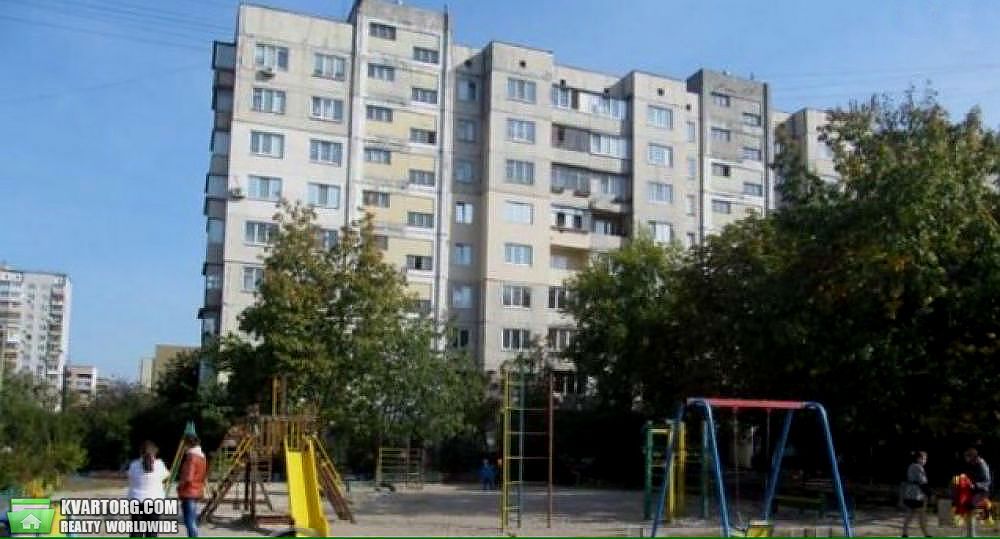 Sell 3-room apartment. Киев,  Тростянецкая — photo 1
