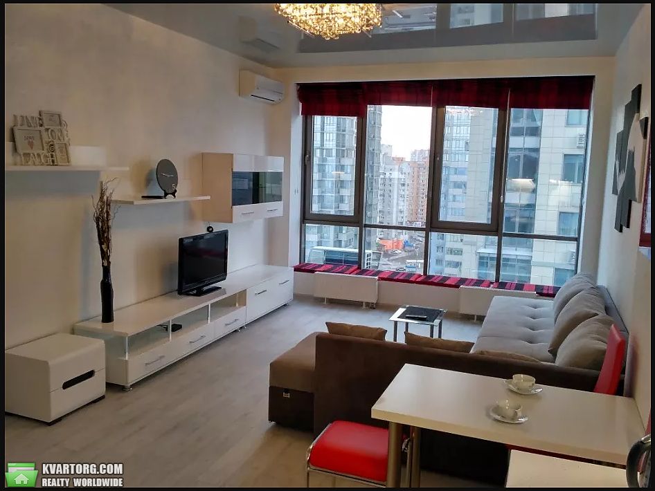 Rent out 2-room apartment. Киев, Трускавецкая — photo 1