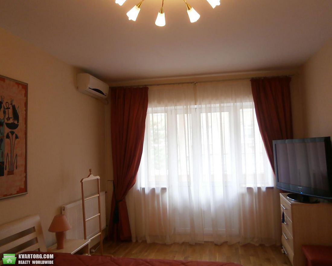 Rent out 2-room apartment. Киев,  Юрковская — photo 5