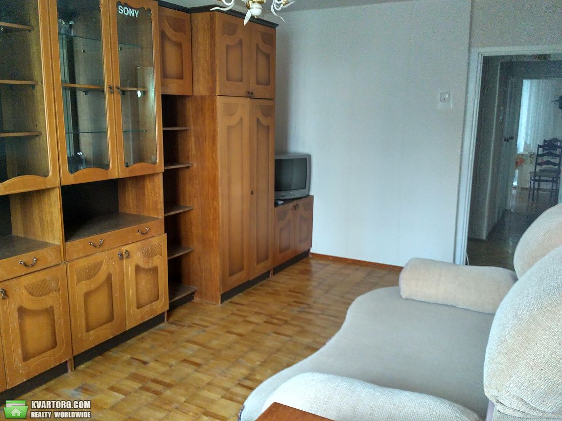 Rent out 3-room apartment. Киев,  Симиренко — photo 5