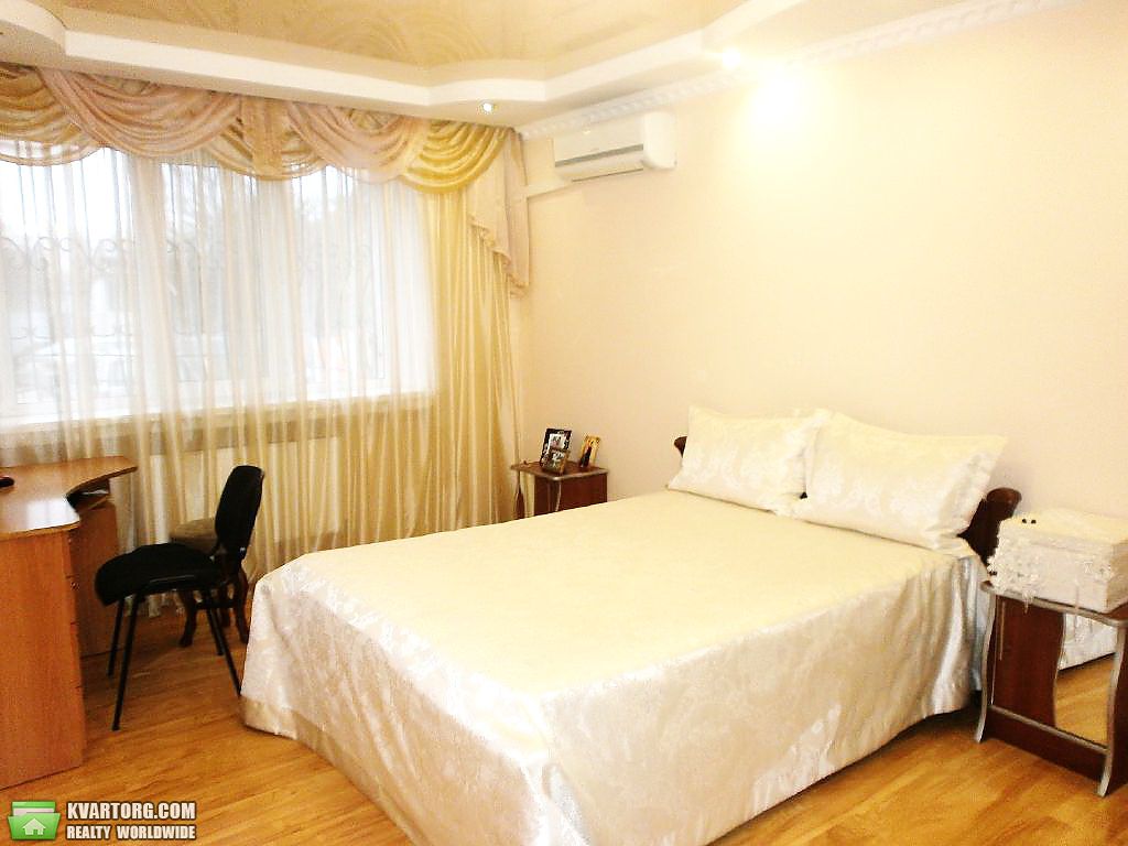 Sell 3-room apartment. Одесса, Молодежная — photo 1