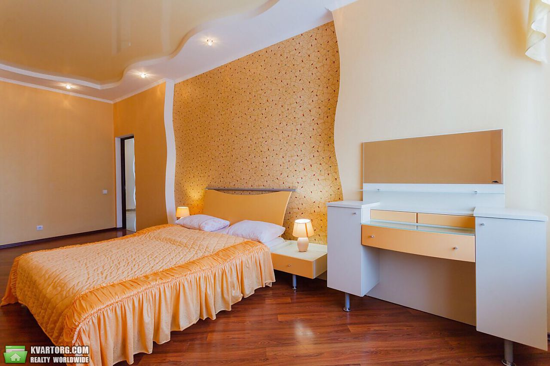 Rent out 3-room apartment. Киев,  Тимошенко — photo 1