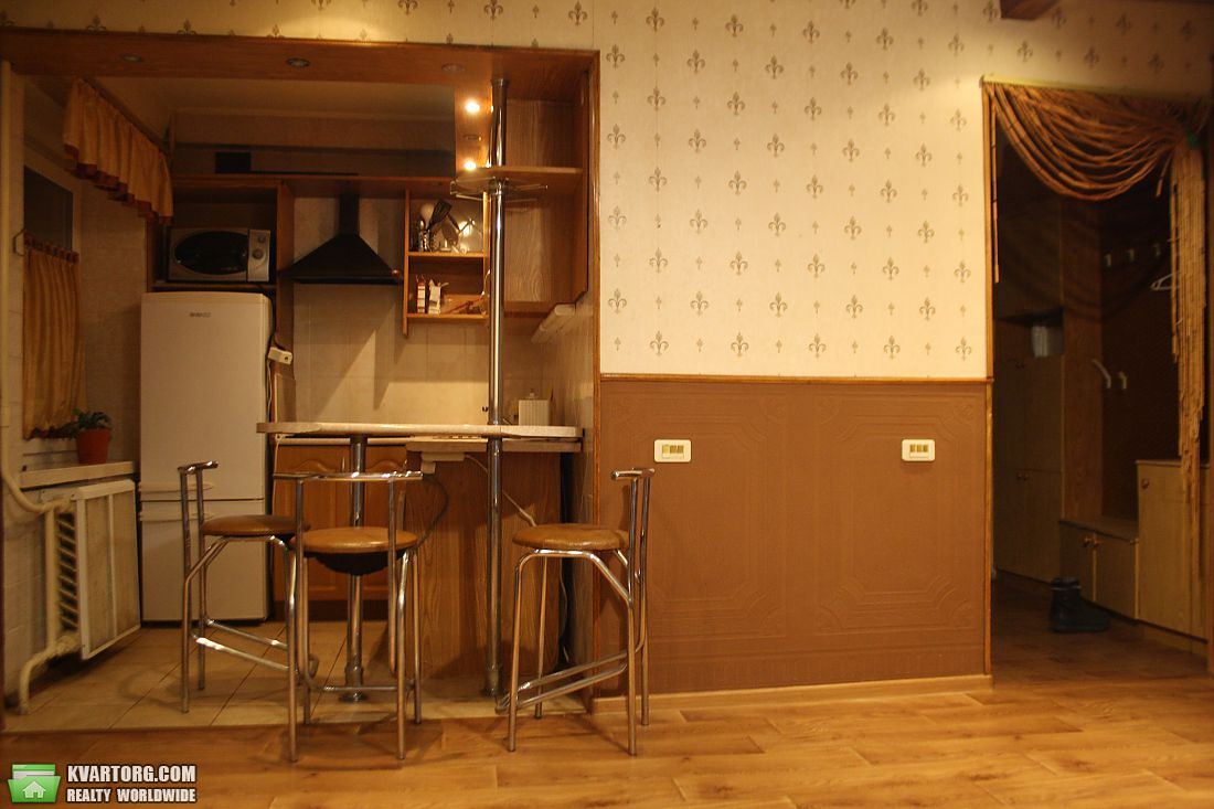 Rent out 2-room apartment. Киев,  Полярная — photo 4