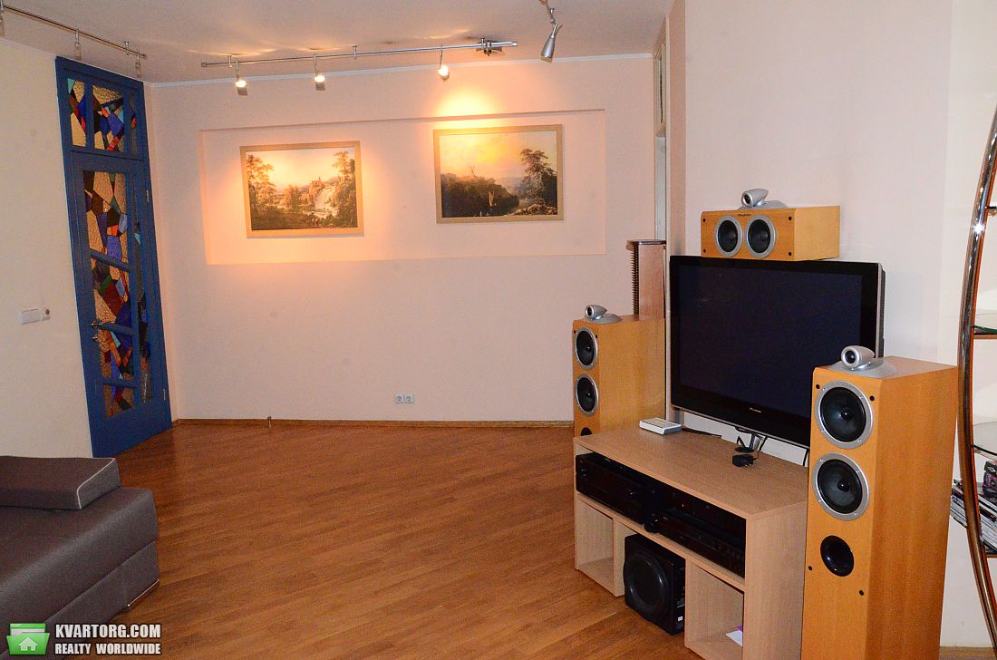 Rent out 2-room apartment. Киев,  Мечникова — photo 5