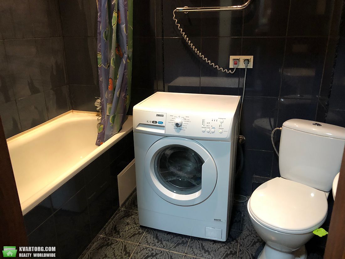 Rent out 1-room apartment. Киев, печерская — photo 8