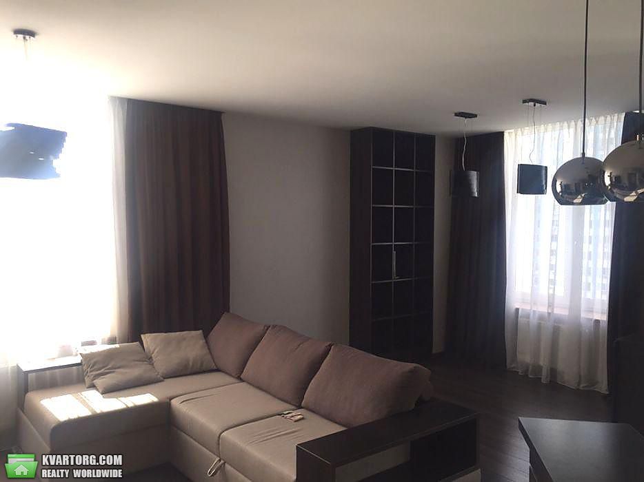 Rent out 2-room apartment. Киев,  Днепровская наб — photo 1