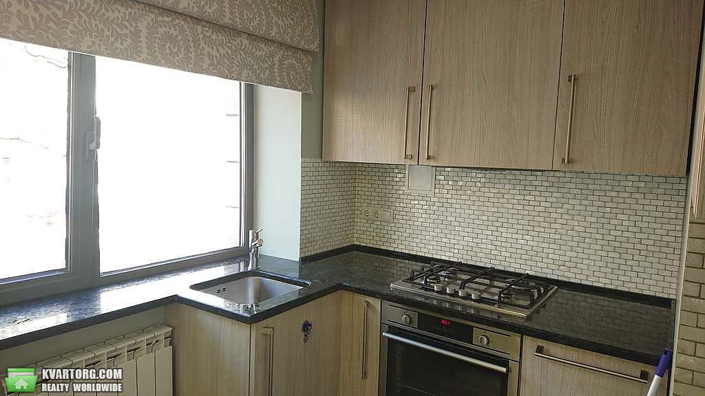 Rent out 2-room apartment. Киев,  Франко — photo 10