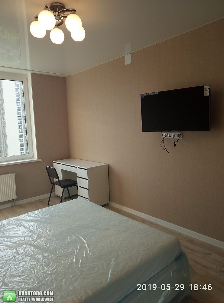 Rent out 1-room apartment. Киев,  Харьковское шоссе — photo 5