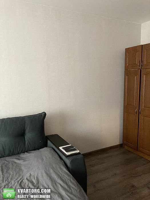 Rent out 2-room apartment. Киев,  Гмыри — photo 3