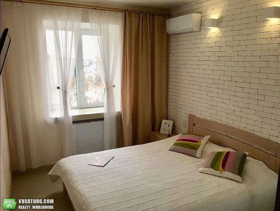 Rent out 2-room apartment. Киев,  Верхняя — photo 4