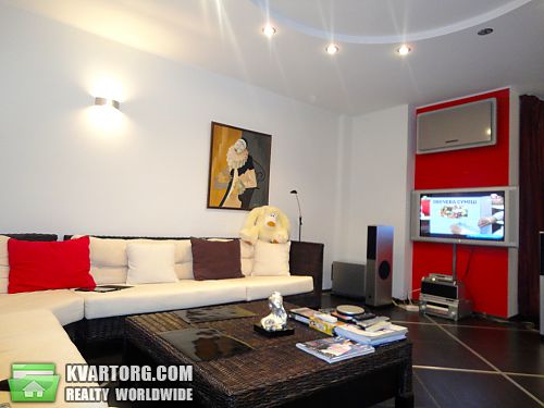 Sell 3-room apartment. Киев, Старонаводницкая — photo 1