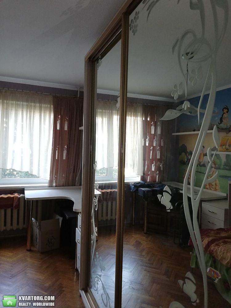 Rent out 3-room apartment. Киев,  Героев Днепра — photo 4