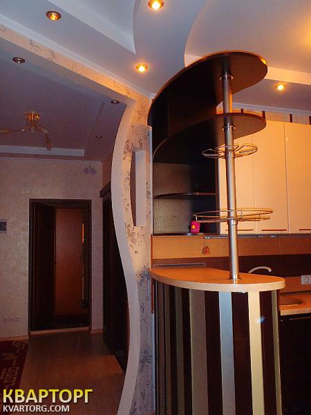 Rent out 2-room apartment. Киев,  Кадетский Гай — photo 8