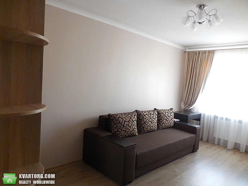 Rent out 1-room apartment. Киев,  Чавдар — photo 1