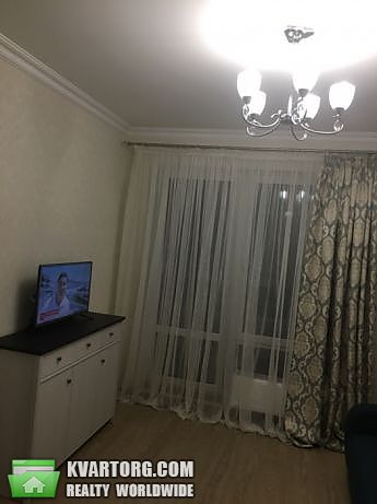 Rent out 1-room apartment. Киев, Практичная — photo 10