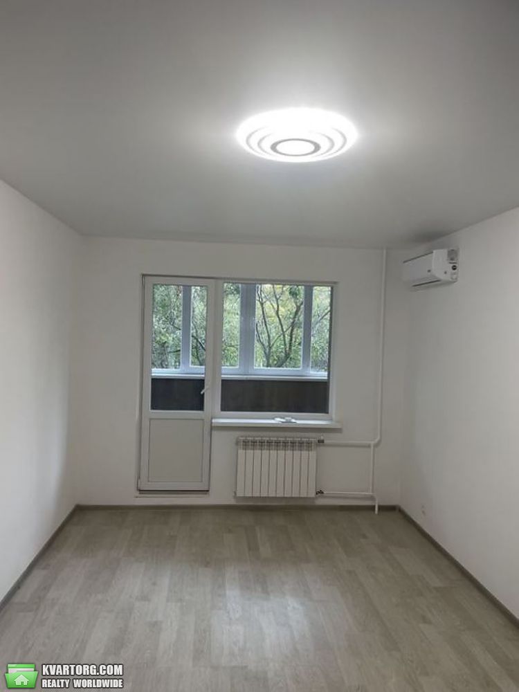 Sell 2-room apartment. Киев,  Радужная — photo 8