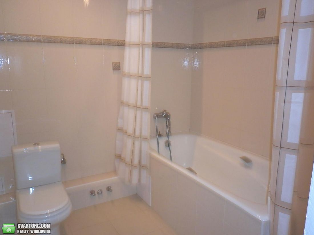 Rent out 3-room apartment. Киев,  Нежинская — photo 2
