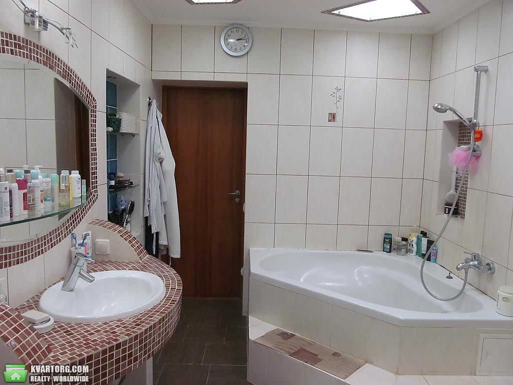 Rent out 4-room apartment. Киев, Бажана — photo 10