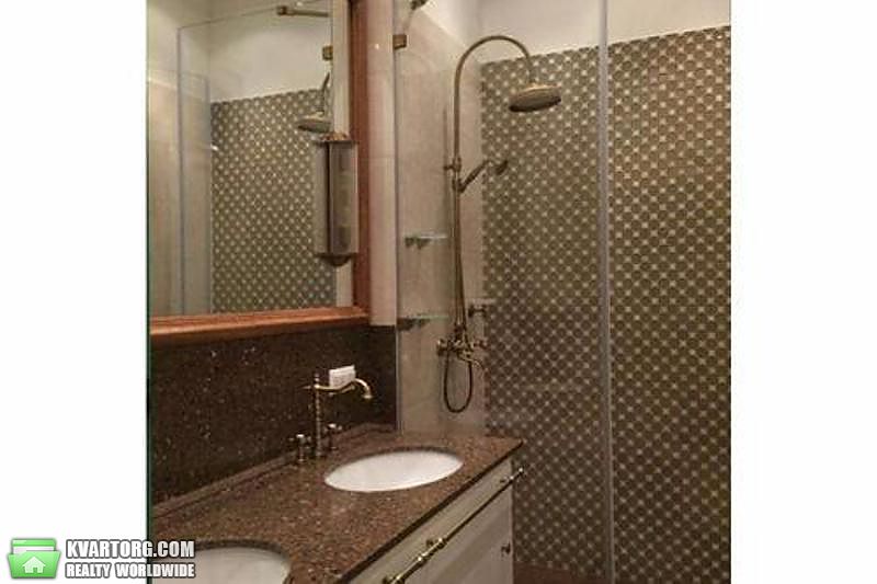 Rent out 2-room apartment. Киев,  Крещатик — photo 9