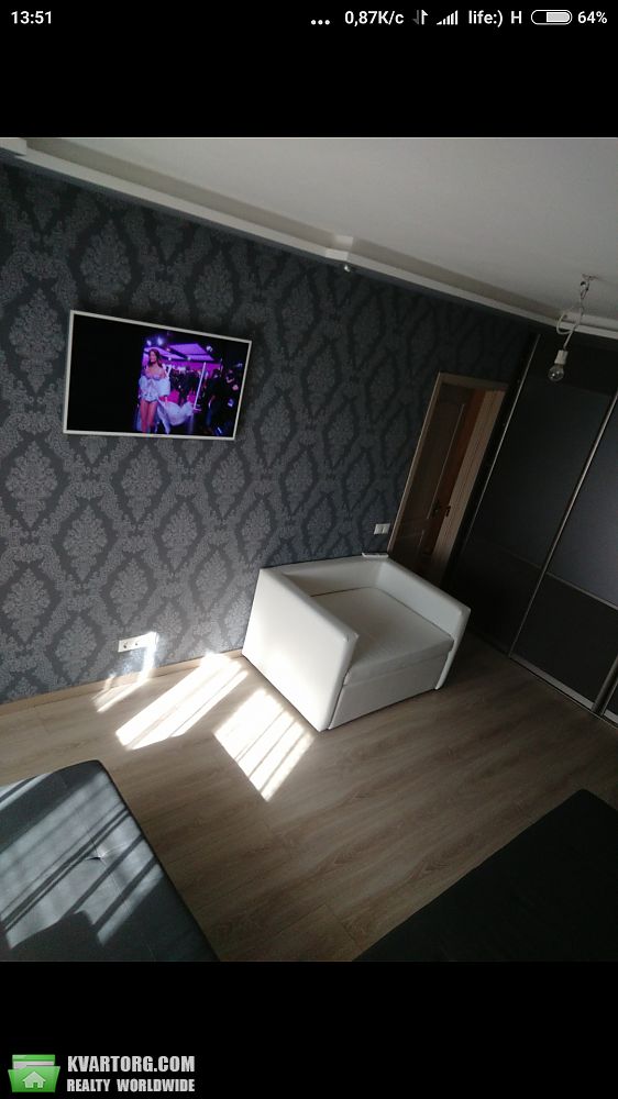 Sell 2-room apartment. Киев,  Маяковского пр. — photo 1