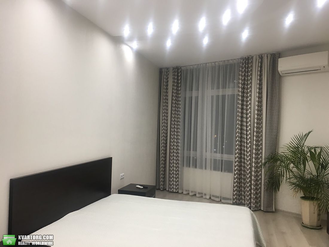 Rent out 2-room apartment. Киев,  Оболонский пр — photo 7