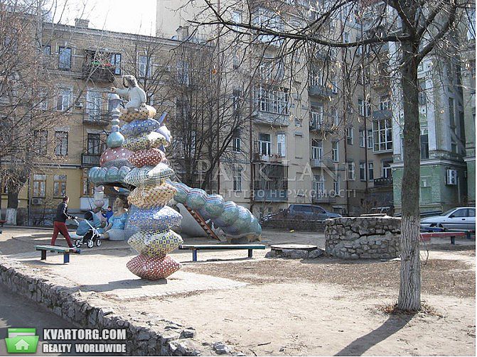 Sell 4-room apartment. Киев,  Большая Житомирская — photo 3