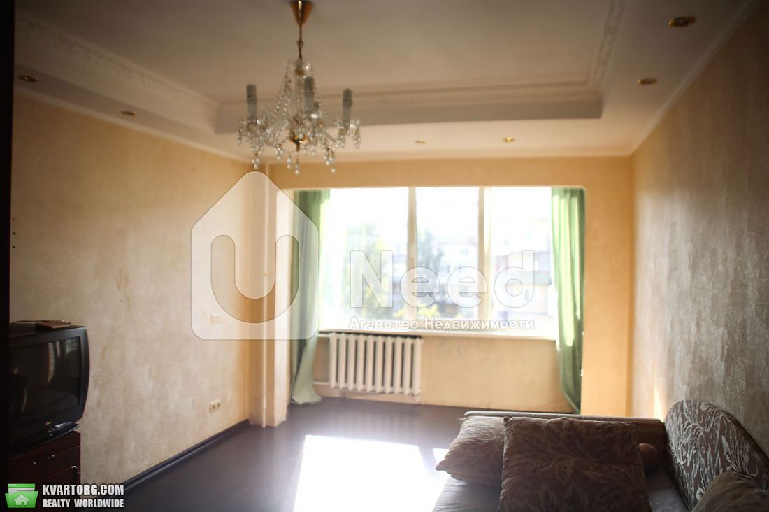 Sell 3-room apartment. Киев,  Лесной пр — photo 1