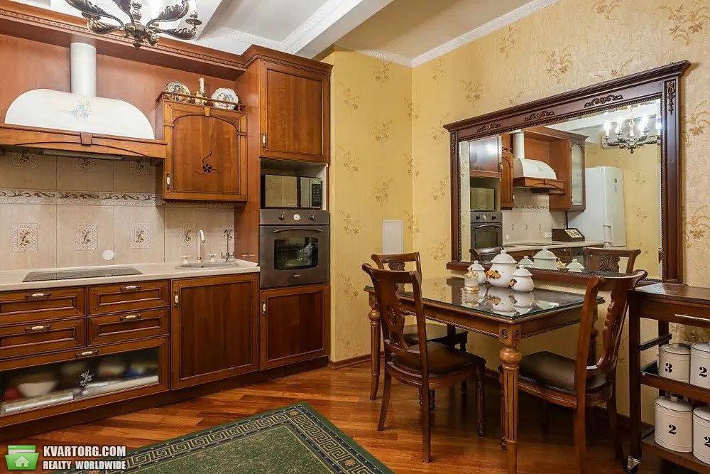 Sell 4-room apartment. Киев,  Никольско-Слободская — photo 1
