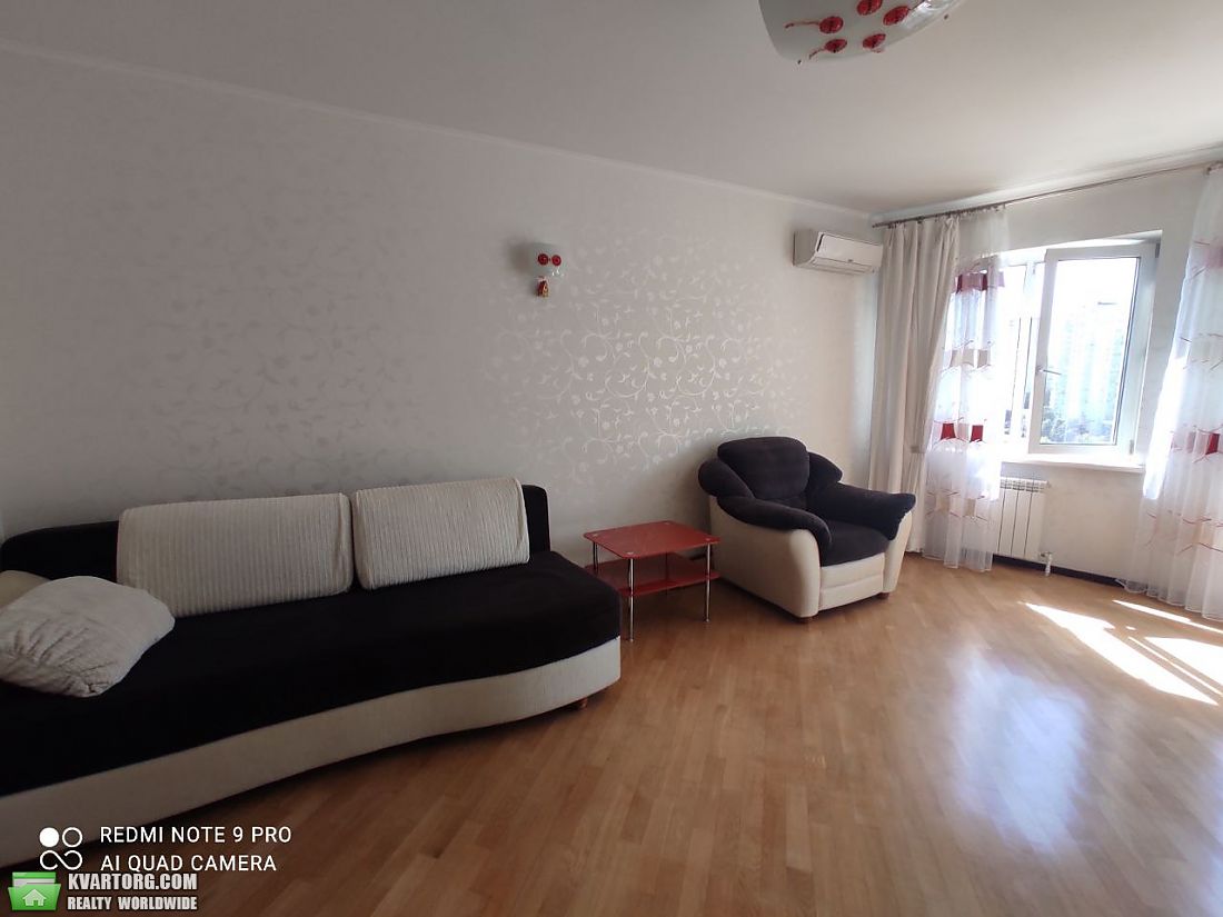 Rent out 2-room apartment. Киев,  Голосеевская — photo 3