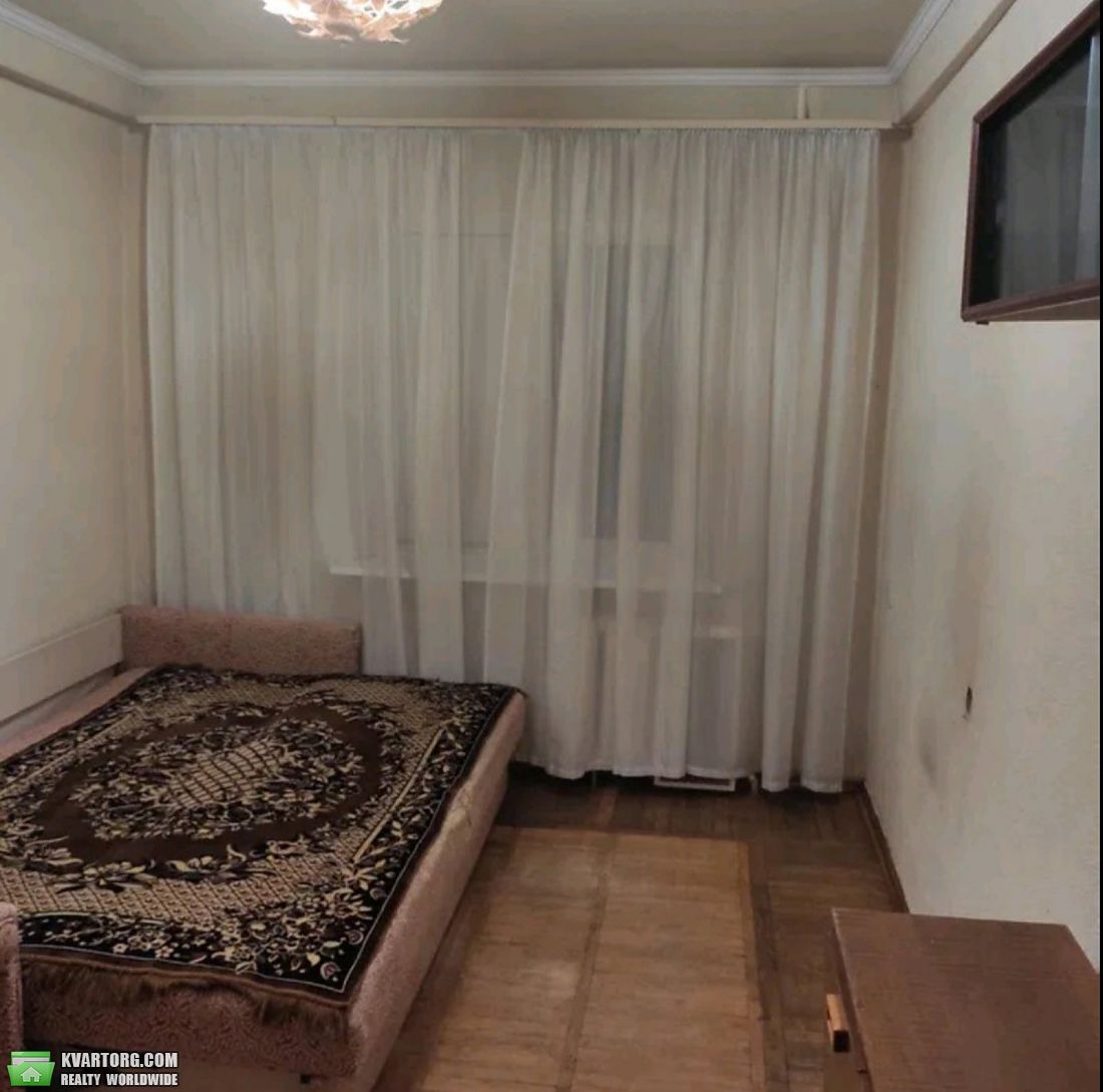 Rent out 3-room apartment. Киев,  Жмеринская — photo 3