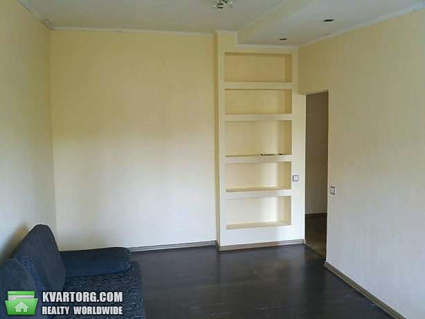 Sell 2-room apartment. Киев,  Бурмистенко — photo 2