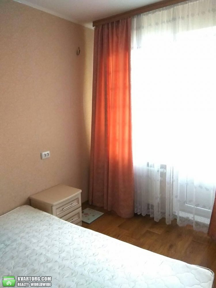 Rent out 2-room apartment. Киев,  Науки пр — photo 5