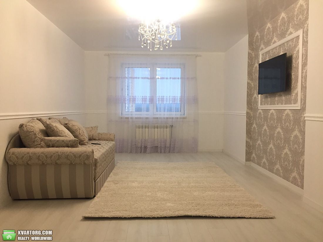 Rent out 2-room apartment. Киев,  Кондратюка — photo 3