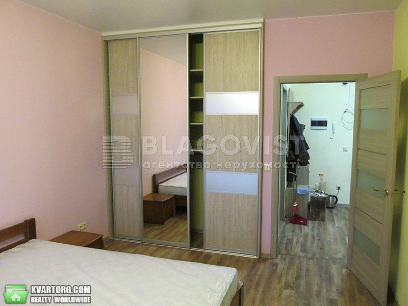 Rent out 1-room apartment. Киев,  Юношеская — photo 2